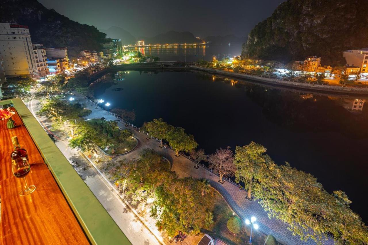 Aroma Cat Ba Sea View Hotel Chan Chau Exterior foto